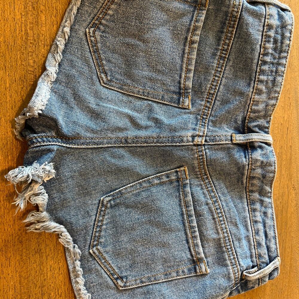 (25) PacSun High Rise Shorts - Picture 3 of 6